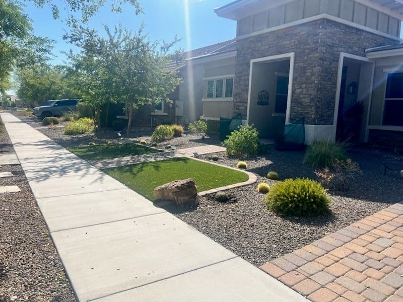 Stunning Desert Front Yard Transformation image