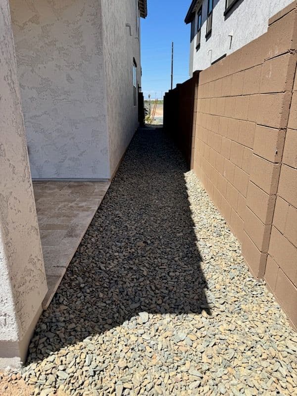 Gallery photos for Stunning Patio Transformation with Mahogany Rock: Image #2